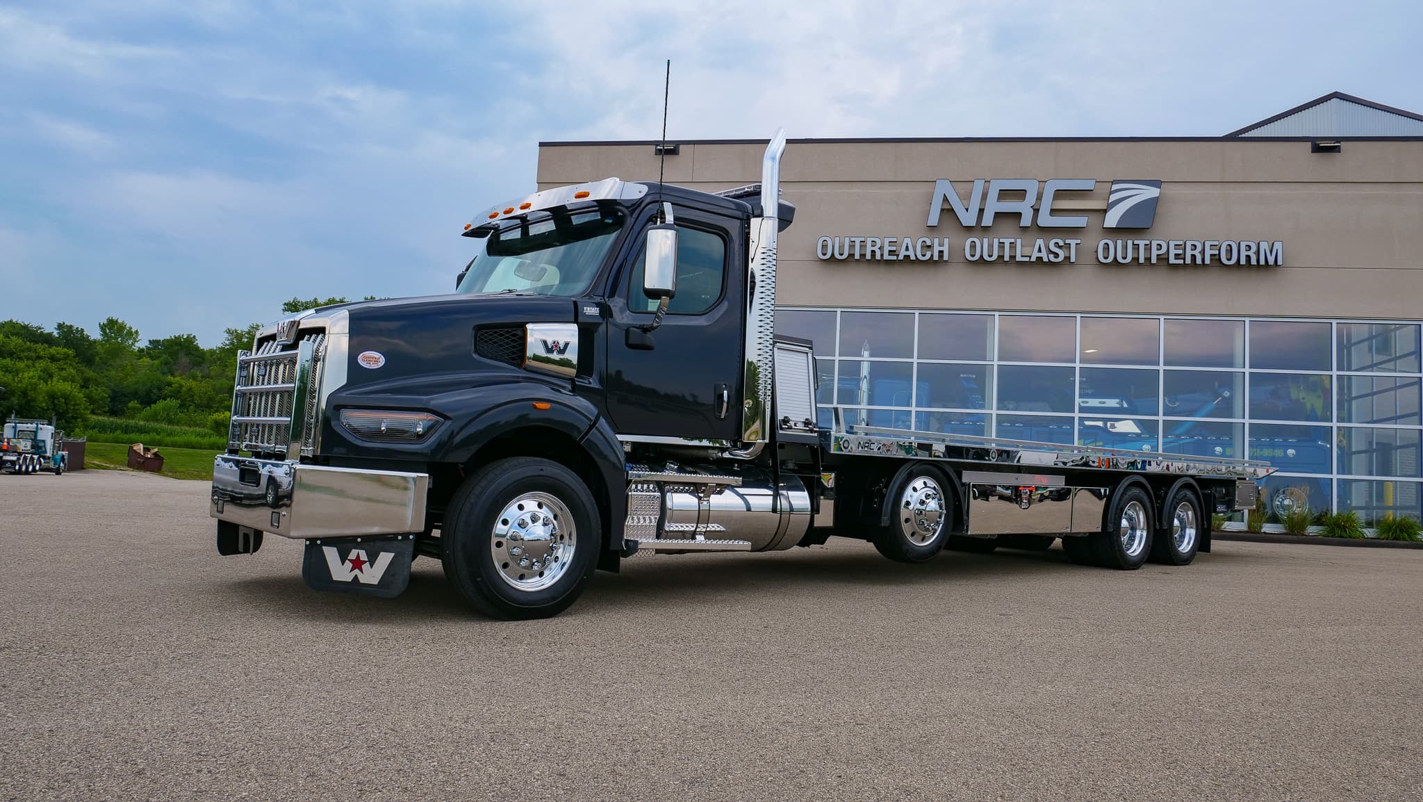 Commercial building and truck yard